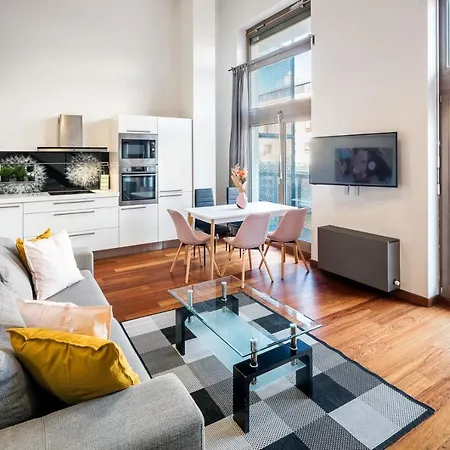 Apartment Duplex With 3 Bedrooms *