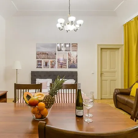 Cozy Near Stefanikuv Most * Prague