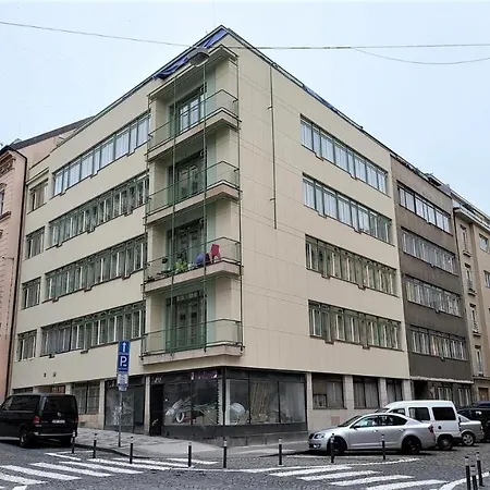 Luxusni Nedaleko Centra Apartman