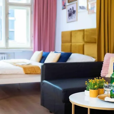 Golden Sunny Apartment, Centre, For 3 People * Praga