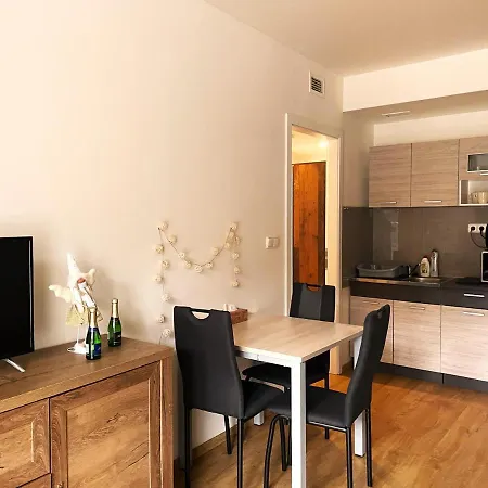 Kora Apartment *