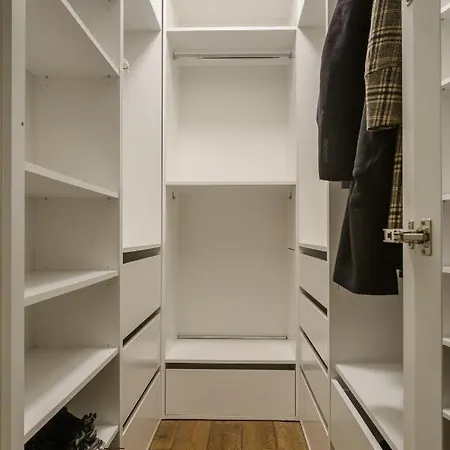 Apartment Luxury Three-room *