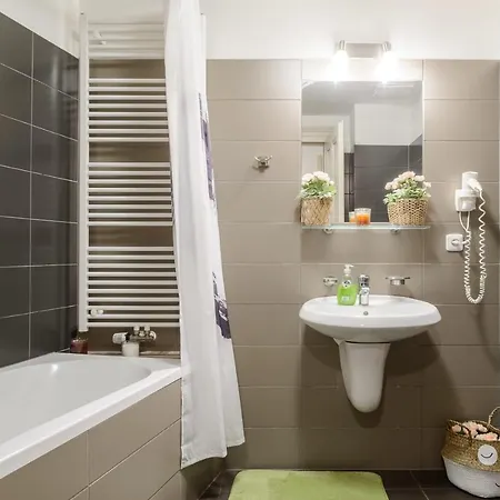 Apartment Cozy Near Stefanikuv Most *