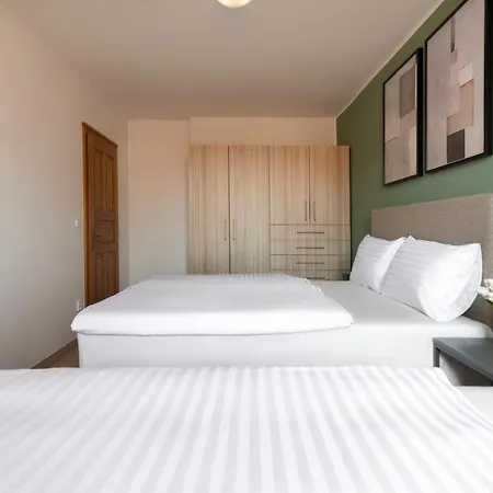 Bohemian Dreams And By Dwellfort Aparthotel 4*