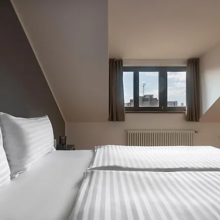 Aparthotel Bohemian Dreams And By Dwellfort 4*