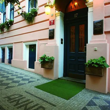 Anna Prag