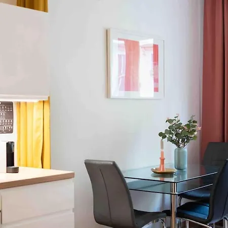 Golden Sunny Apartment, Centre, For 3 People Apartment Prague