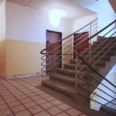 Golden Sunny Apartment, Centre, For 3 People