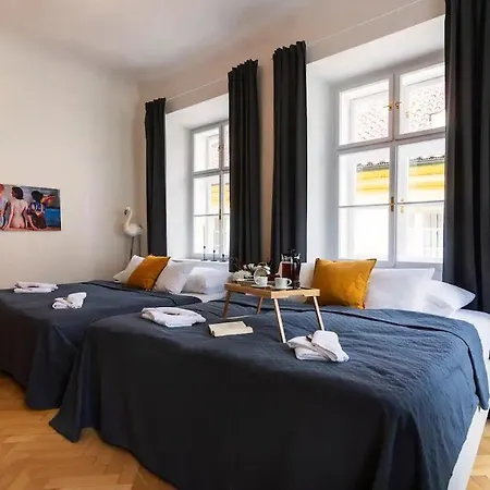Fairytale Duplex - Billiard - Whirlpool - Cinema - Old Town Prague