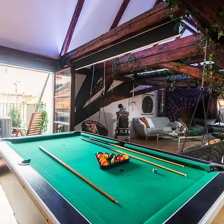 Apartment Fairytale Duplex - Billiard - Whirlpool - Cinema - Old Town Prague