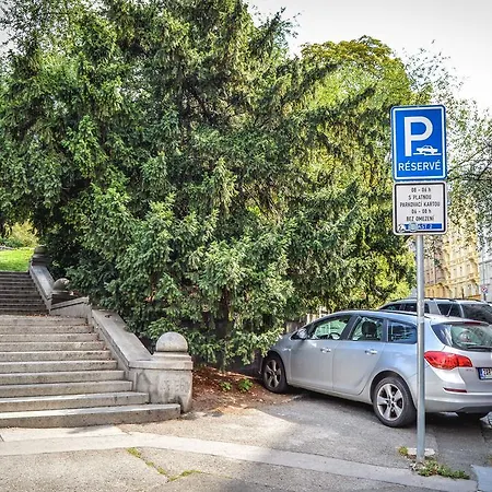 Hostel Na Smetance Praha