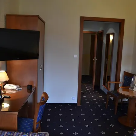 Arbes Hotel