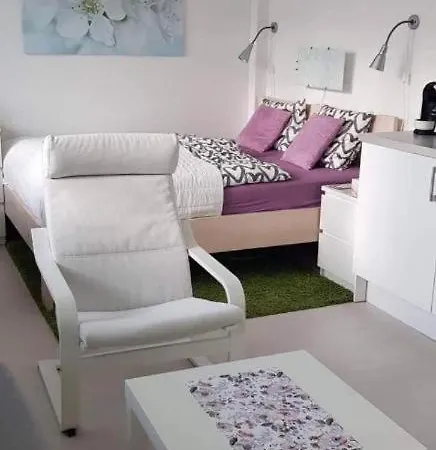 Apartment Lovely In Centre 1