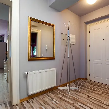 Lovely - Truhlarska Apartment *