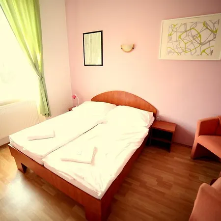 Hotel Leon