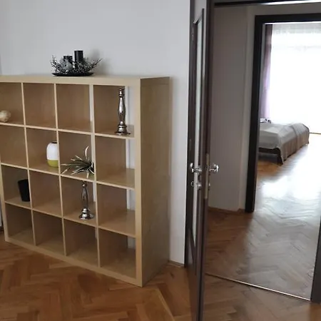 Metropolis Apartmán *