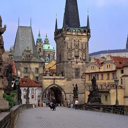 Old Town Terrace Apartment *
