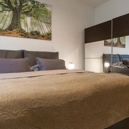 As Aparts. Old Town Square Apt. Apartment