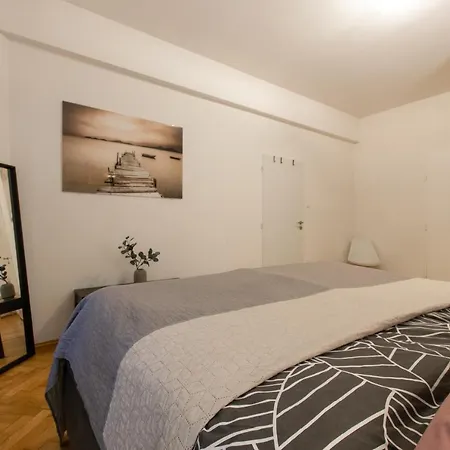 Apartment As Apartments. National Theatre Apt. Old Town