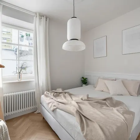 Limewash In Vrsovice By Days Apartment *