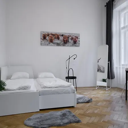 Archibald Flats Prague