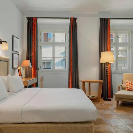 Augustine, A Luxury Collection Hotel, Hotel 5*