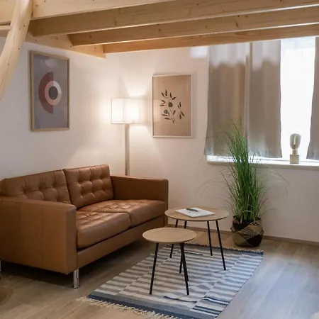 Apartment Unique In Karlin By Days Prague