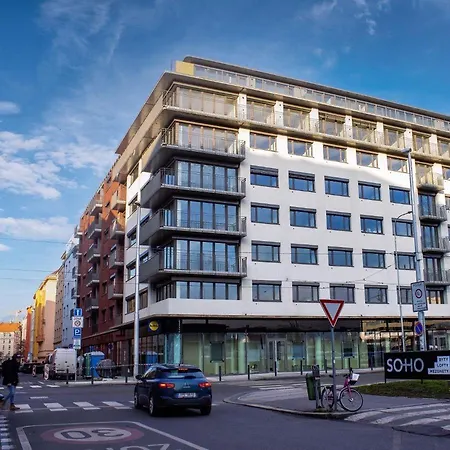Appartamento Tran Chien With Free Private Parking Praga