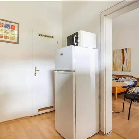 Apartment Stepanska *