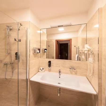 Szálloda Meteor Plaza 4*