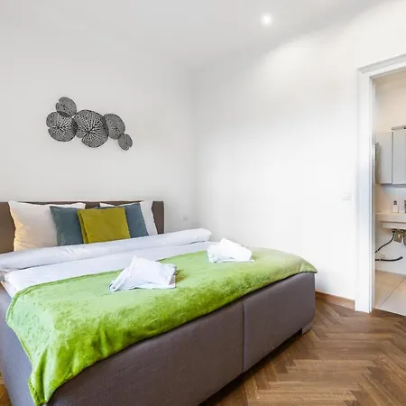 Apartment Dlouha Palace - Live In One Of The Streets Prague