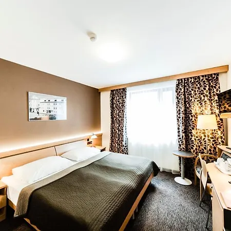 Archibald Hotel