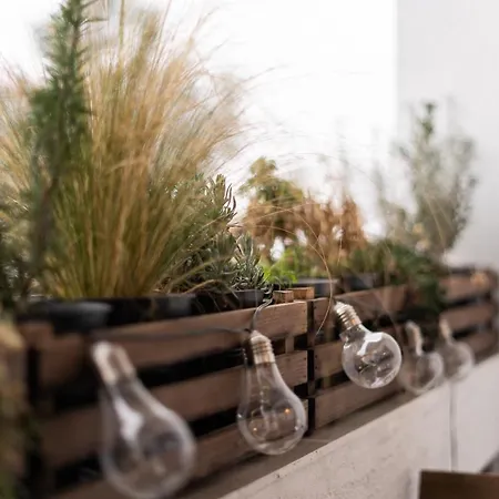Maly Utulny Byt S Balkonem A Projektorem Apartment