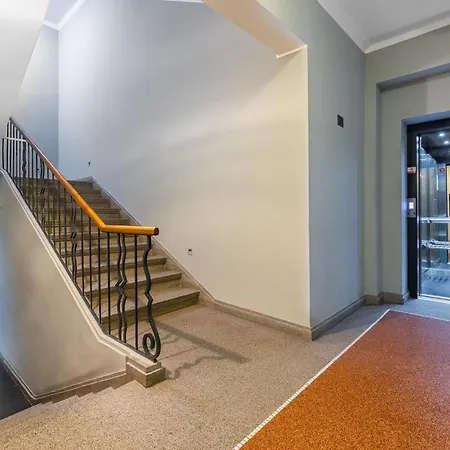Dlouha Palace - Live In One Of The Streets Apartment