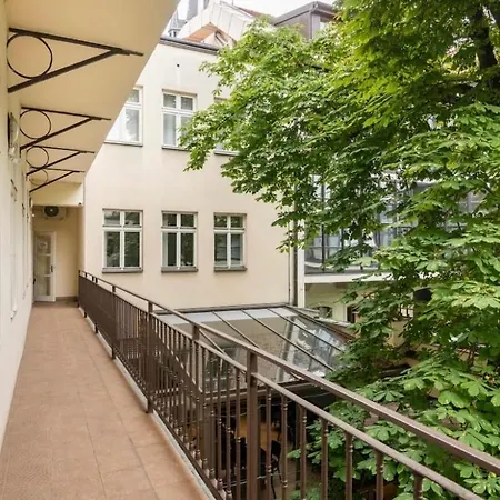 Stepanska Apartment