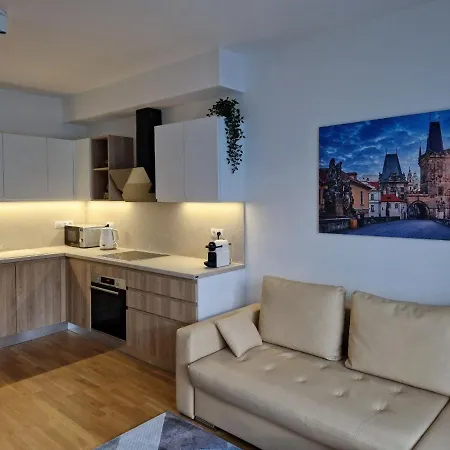 Vltava Apartment *