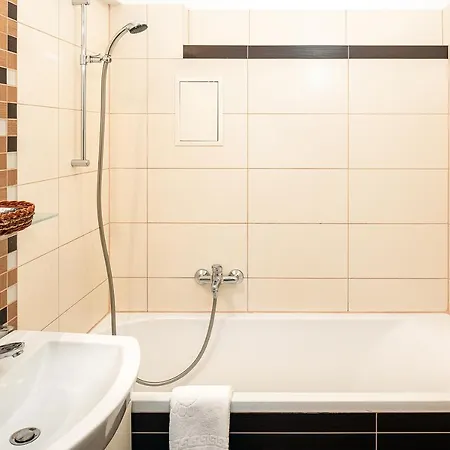 Apartment Bhg *