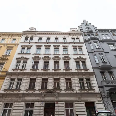 Dream Duplex On Riverside * Praga