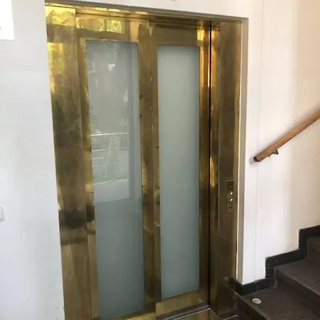 Apartment Exclusive Unique - *
