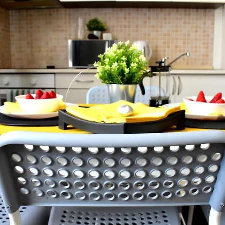 Apartment Romantic Bijou Near Old Town! *