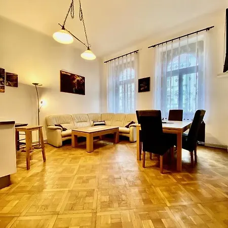 Apartment Spacious Cozy In Centre Prague