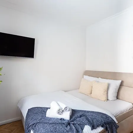 Apartament Crystal Praga