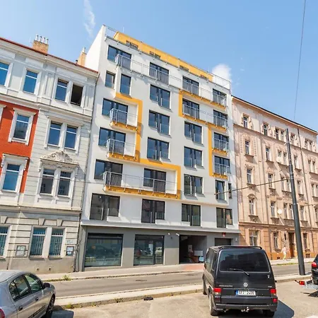Brand New Two #26 With Free Secure Parking Close To Center Praha