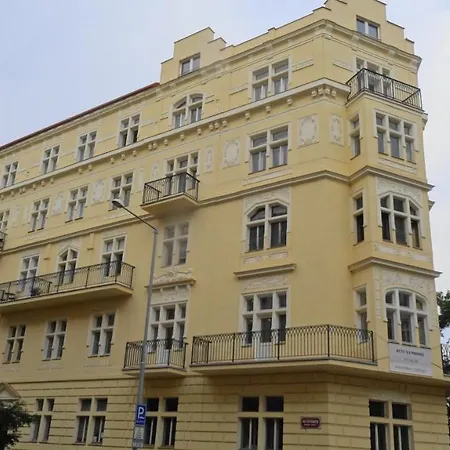 Tower28 Apartment Prague