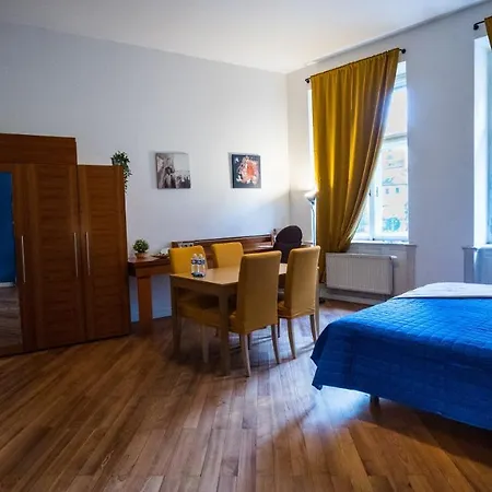 Nux Old Town Square Masna Apartment *