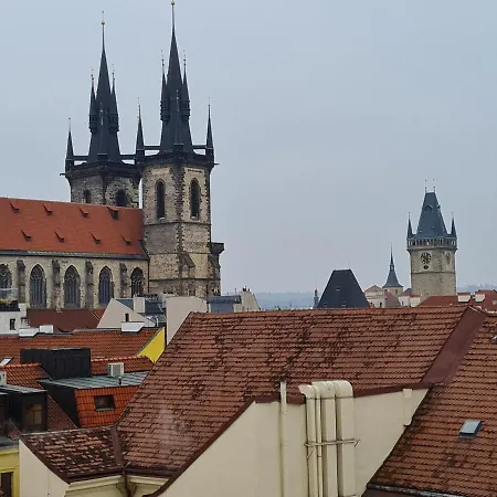 Nux Old Town Square Masna * Prague