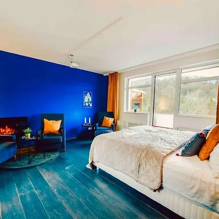 Lovely 3bd - Rooftop - Jacuzzi&sauna * Praag