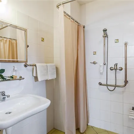 Augustus Et Otto Hotel 4*