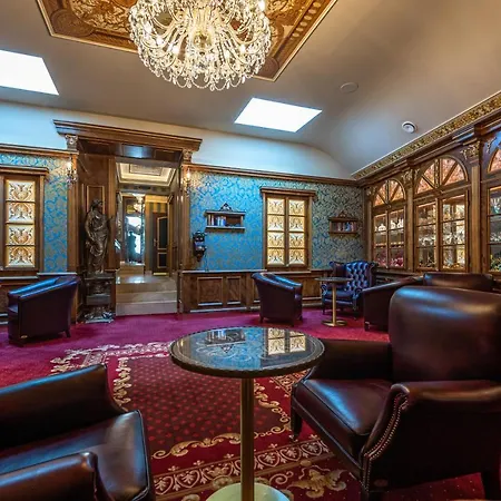 Szálloda Hastal Old Town 4*