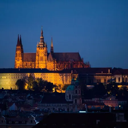 Szálloda Hastal Old Town 4*